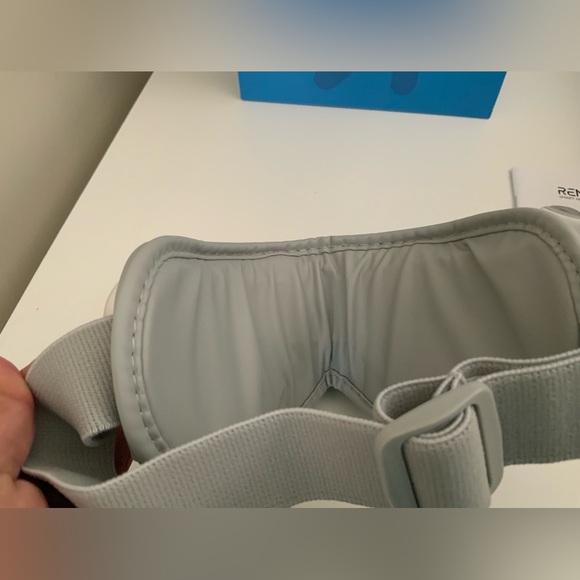 Renpho Eye Massager with heat - Picture 7 of 13